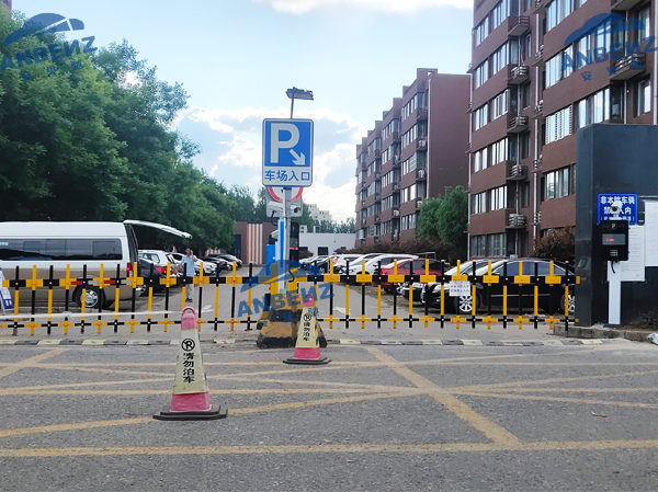 【安贝驰】北京颐景园小区车牌识别停车系统工程案例