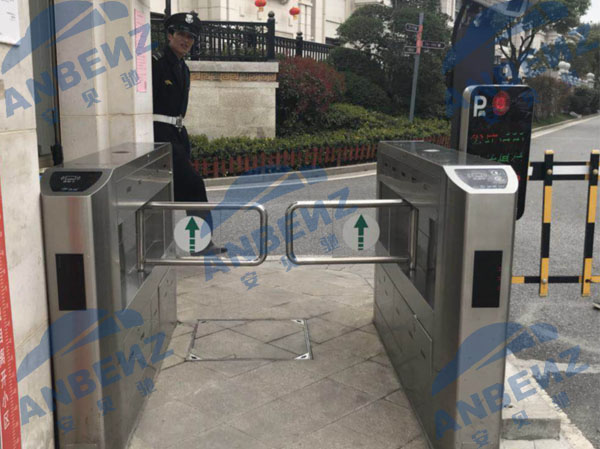 摆闸