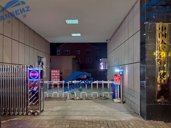 【安贝驰】劣质电动伸缩门会存在哪些安全隐患？