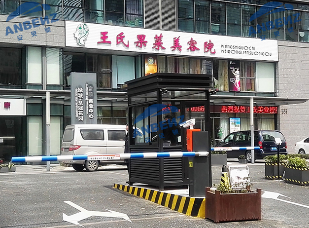 【安贝驰】外来车辆可随意出入，智慧封闭小区形同虚设？